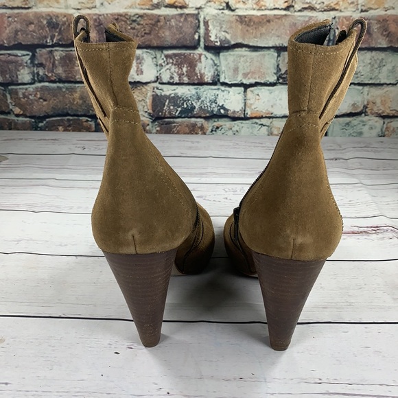 Steve Madden “PETTRRA” olive ankle booties size 9 - Picture 4 of 8